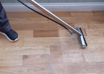 hard floor cleaning services in Cleveland, OH